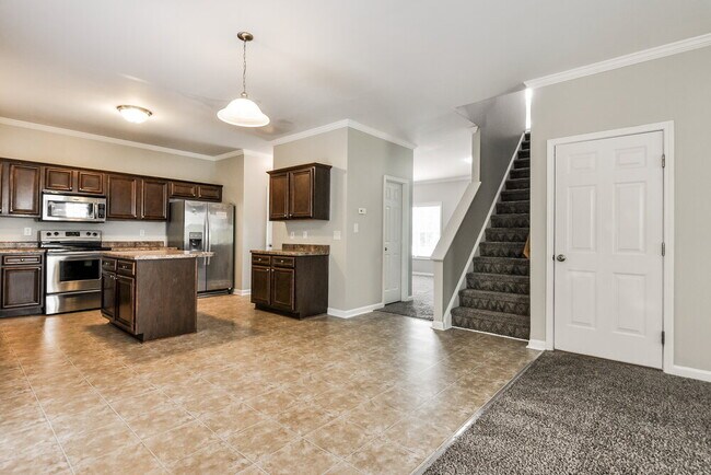 Building Photo - 304 Star Ruby Dr