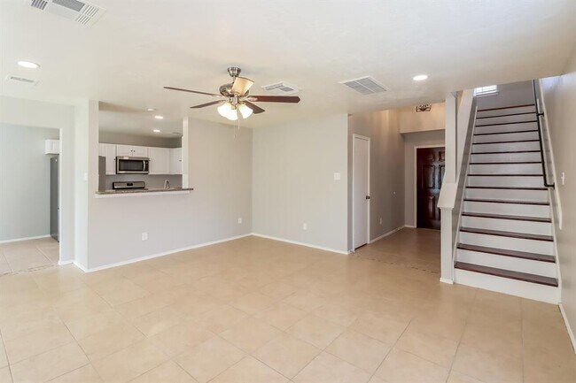 Building Photo - 5204 Rockwood Dr