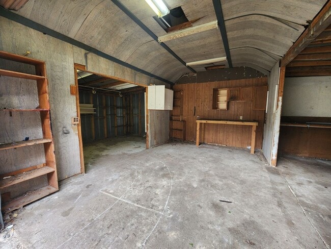 Foto del edificio - 3 Bed 2 Bath  FENCED land w/ Workshop 3 Miles from WEC!