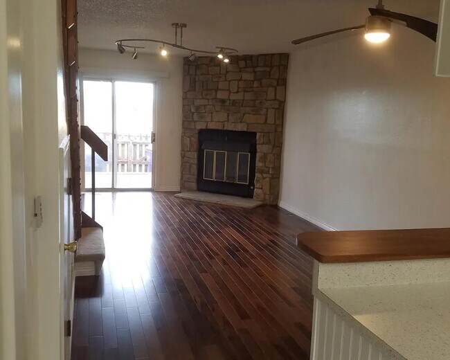 Foto del edificio - 1699 S Trenton St