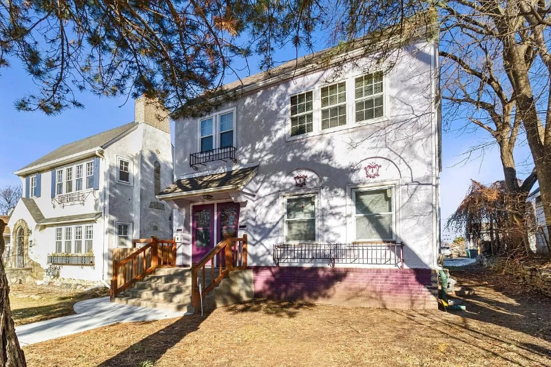 Primary Photo - 3925 Cedar Ave S