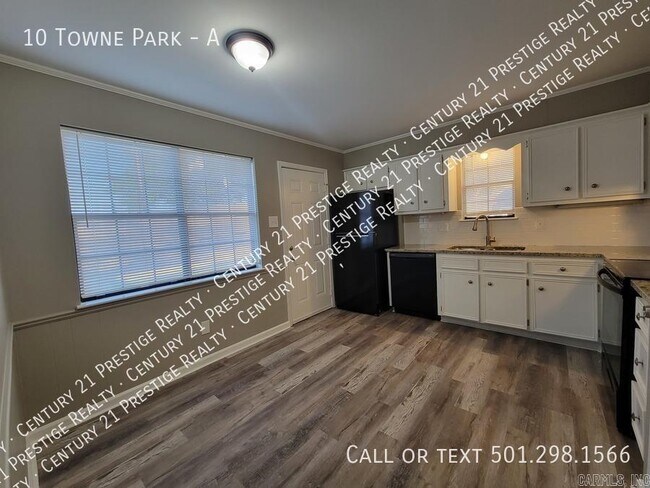 Foto del edificio - 10 Towne Park Ct