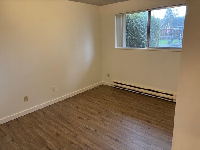 Building Photo - 5555/5545 Gill St