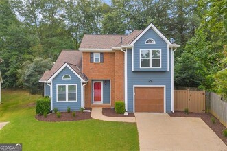 Building Photo - 914 Bradford Ln
