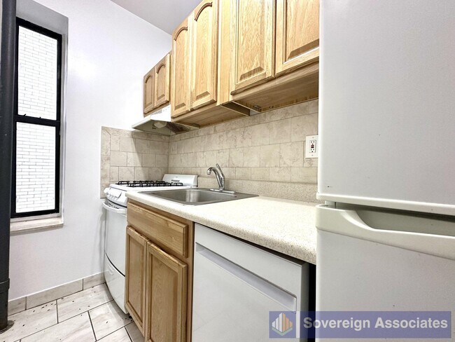 Foto del edificio - 610 W 150th St
