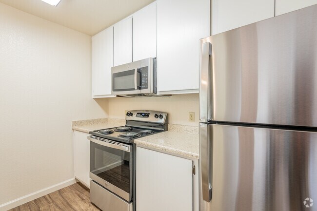 1HAB, 1BA - Sunflorin Village