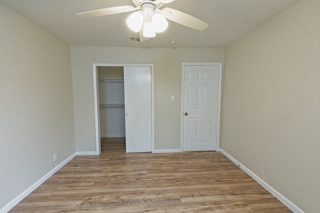 Building Photo - 1613 M Pl