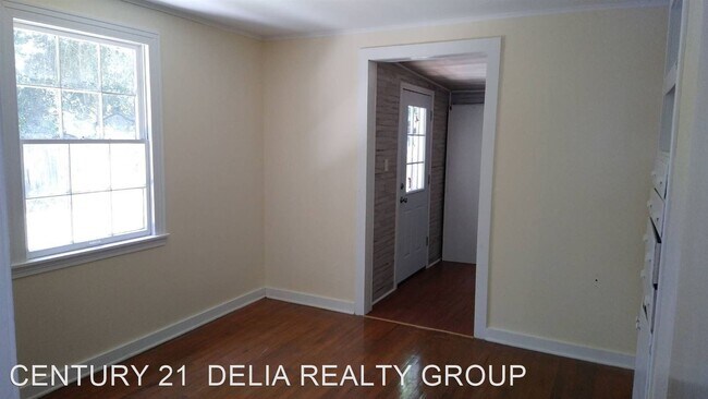 Building Photo - 2 br, 1 bath House - 505 Brown St