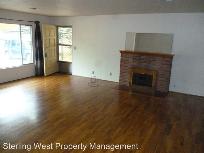 Building Photo - 3 br, 1.5 bath House - 1124 Winchester Ave.