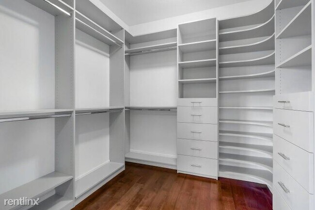 Foto del edificio - 5 br, 4.5 bath House - 9761 S Miralago Way