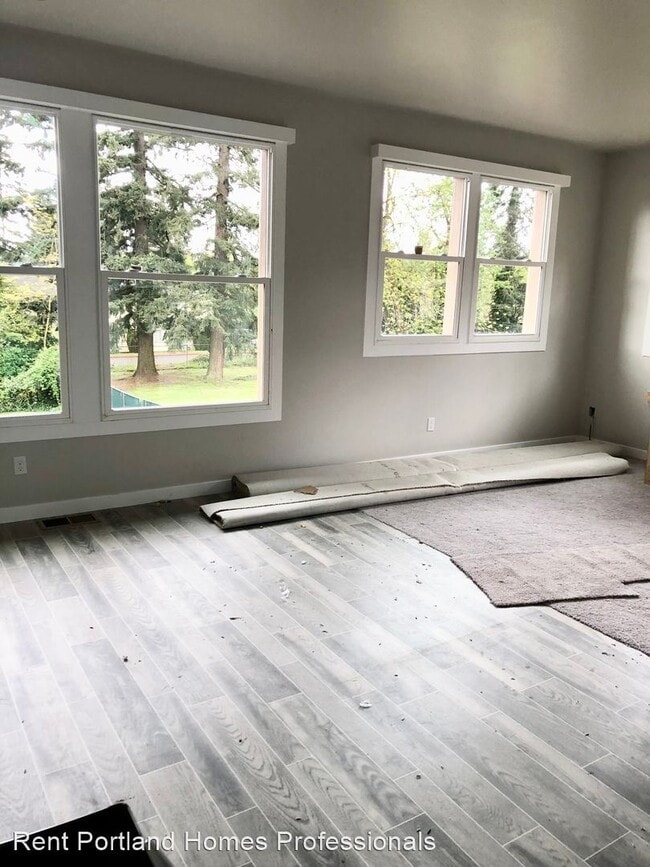 Building Photo - 3 br, 1.5 bath House - 173 NE 162nd Ave