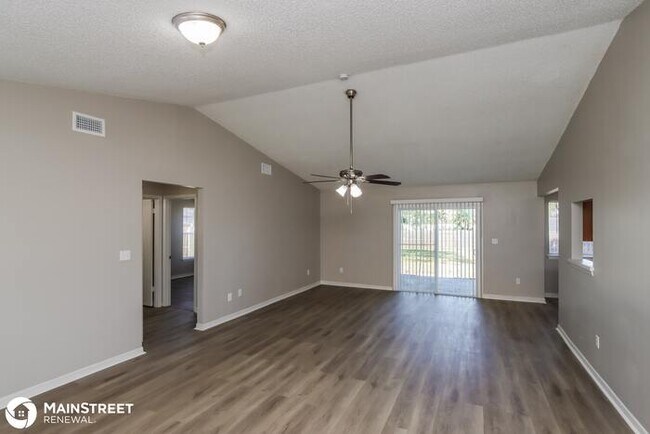 Foto del edificio - 1253 Thallar Ln NW