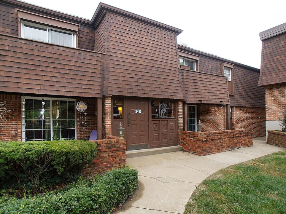 Primary Photo - 13485 Coliseum Dr