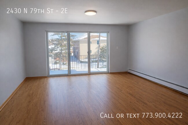 Foto del edificio - 2430 N 79th Ave