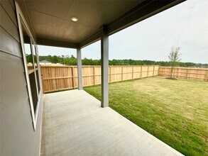 Building Photo - 12198 Ridge Top Dr