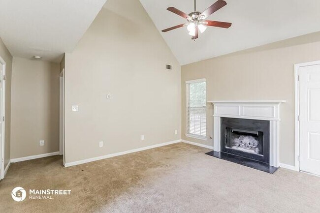 Foto del edificio - 420 Buffington Dr, Union City, GA 30291