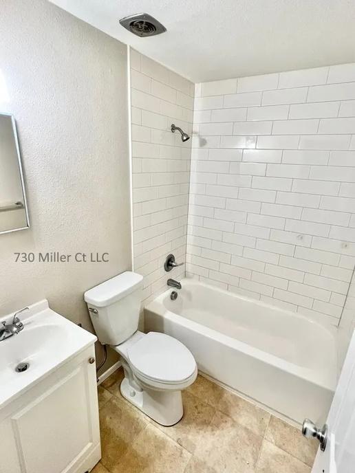 Foto del edificio - 730 Miller Ct
