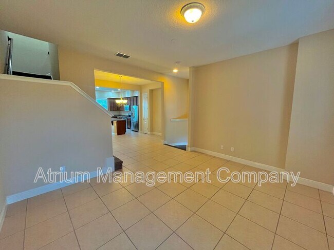 Foto del edificio - 821 Lobelia Dr