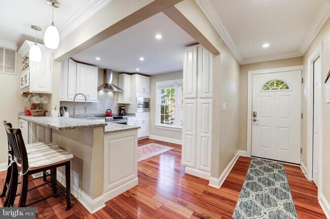 Building Photo - 11867 Abercorn Ct