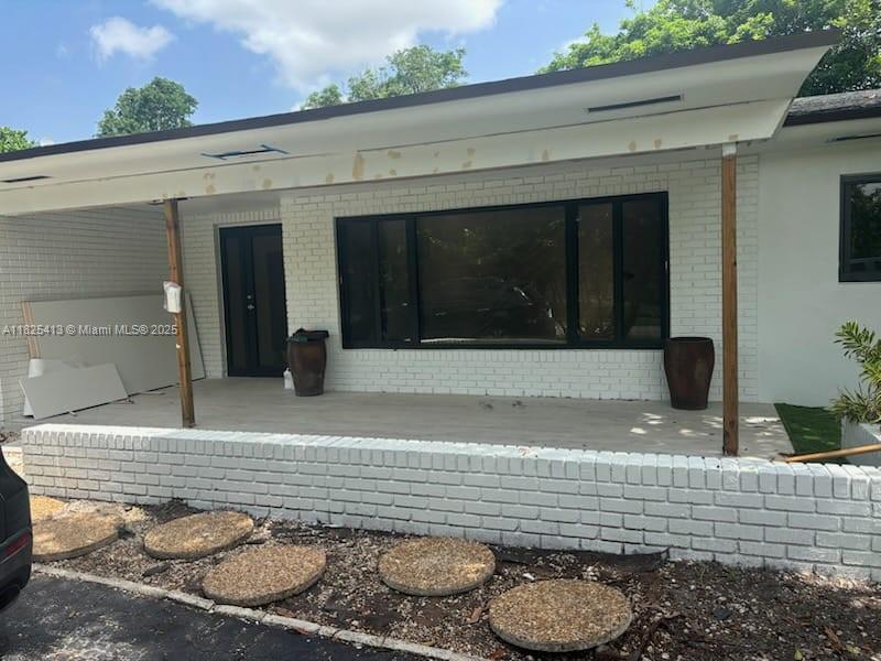 Foto principal - 7211 NW 7th St