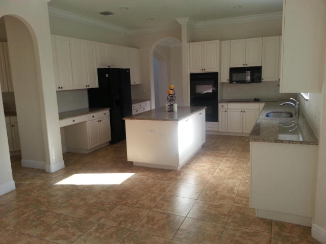 Building Photo - 5014 Forest Dale Dr