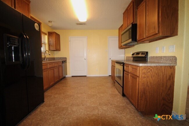 Foto del edificio - 3003 Tarrant County Dr