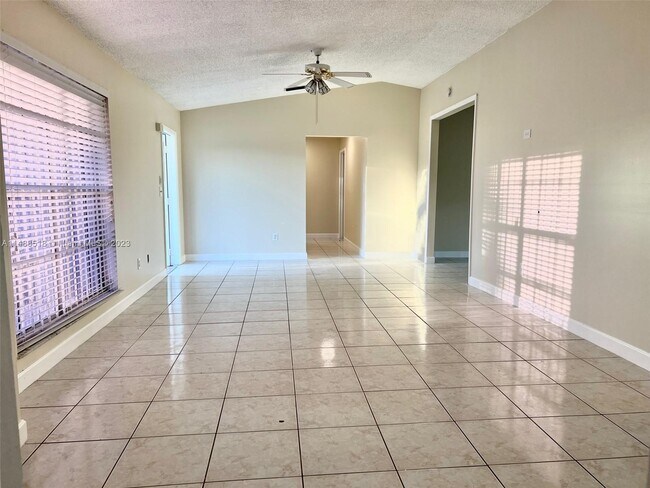 Building Photo - 25811 SW 130th Ave