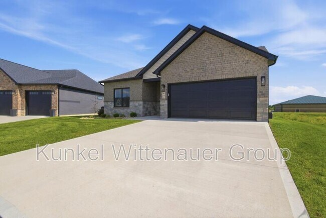 Foto del edificio - 829 Bushwood Way