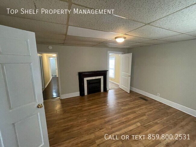 Building Photo - 3 Bedroom Near Downtown!