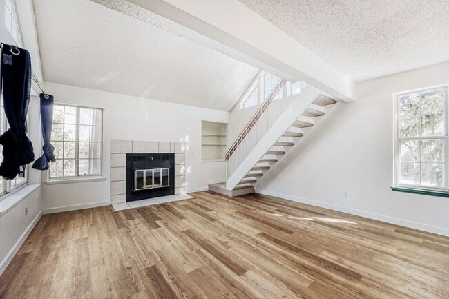 Building Photo - 13704 E Lehigh Ave