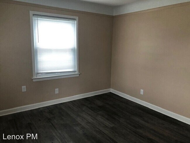 Building Photo - 3 br, 1 bath House - 5156  Niagra