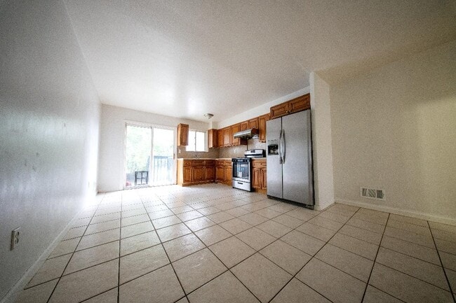 Photo - 69A Arlington Ave Townhome