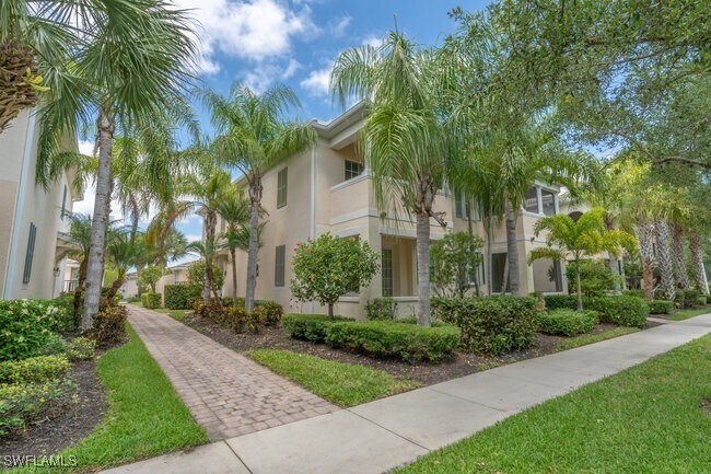 Foto del edificio - 28474 Villagewalk Blvd