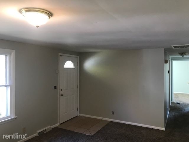 Building Photo - 3 br, 2 bath House - 806 South 16th Street