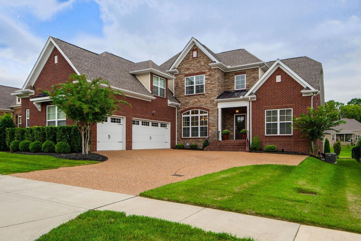 Foto principal - 4 Bedroom House in Nolensville