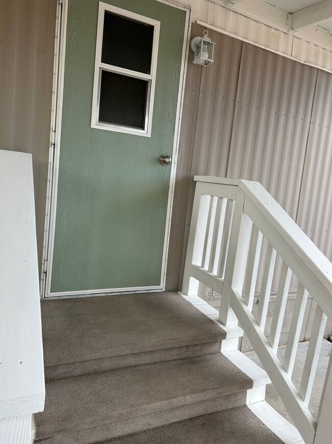 Front Door - 604 Havasu Ln