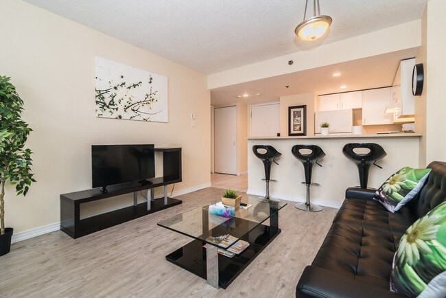 Building Photo - 109 Rue Charlotte