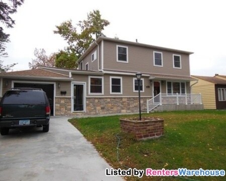 Primary Photo - 1336 6th Ave S