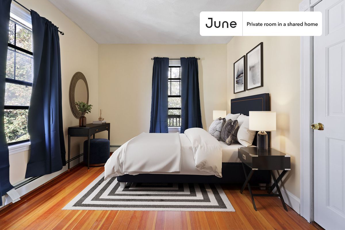 Private bedroom in 4 bed/1 bath Home - Private bedroom in 4 bed/1 bath Home