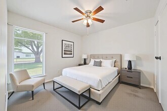 Building Photo - 8302 Bee Meadow Ln