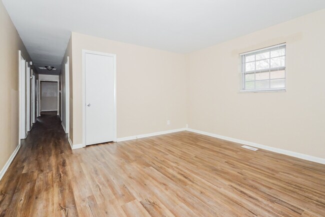 Foto del edificio - 10311 Baribeau Ln