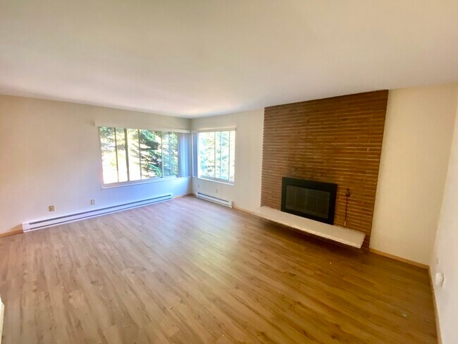 Foto del edificio - 2229 42nd Ave SW