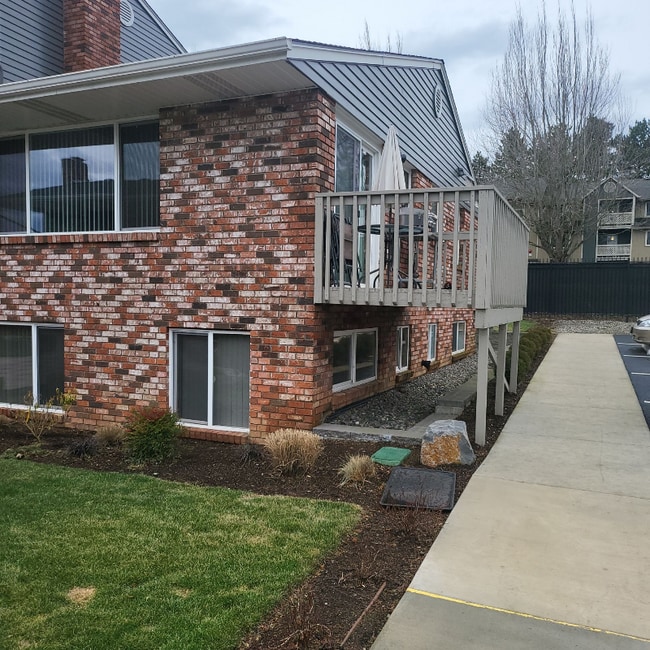 Foto del edificio - 2755 NE Hogan Dr