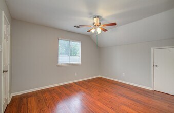 Building Photo - 14003 Cypress Falls Dr