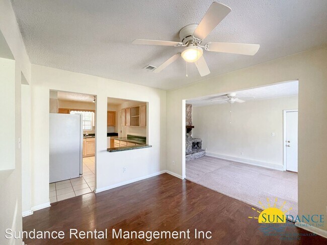Building Photo - 3 br, 2 bath House - 622 Mayflower Avenue