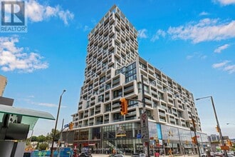 Building Photo - 5 Soudan Ave