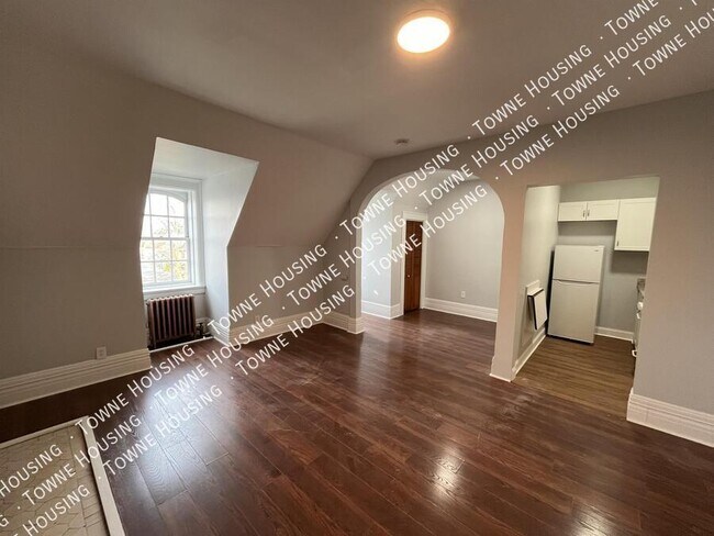 Building Photo - 479 Delaware Ave