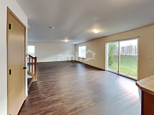 Building Photo - 18455 95th Avenue Court E