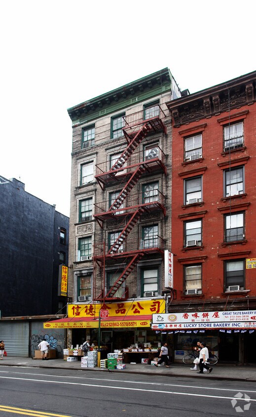 Primary Photo - 129-131 E Broadway