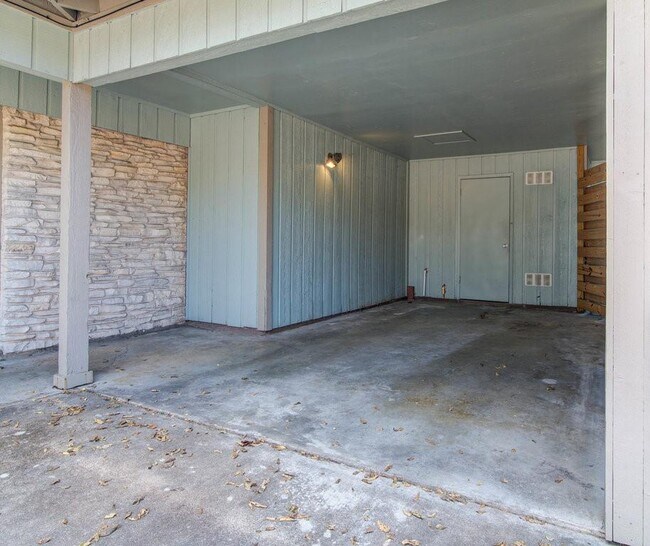 Building Photo - 7711 Watson St